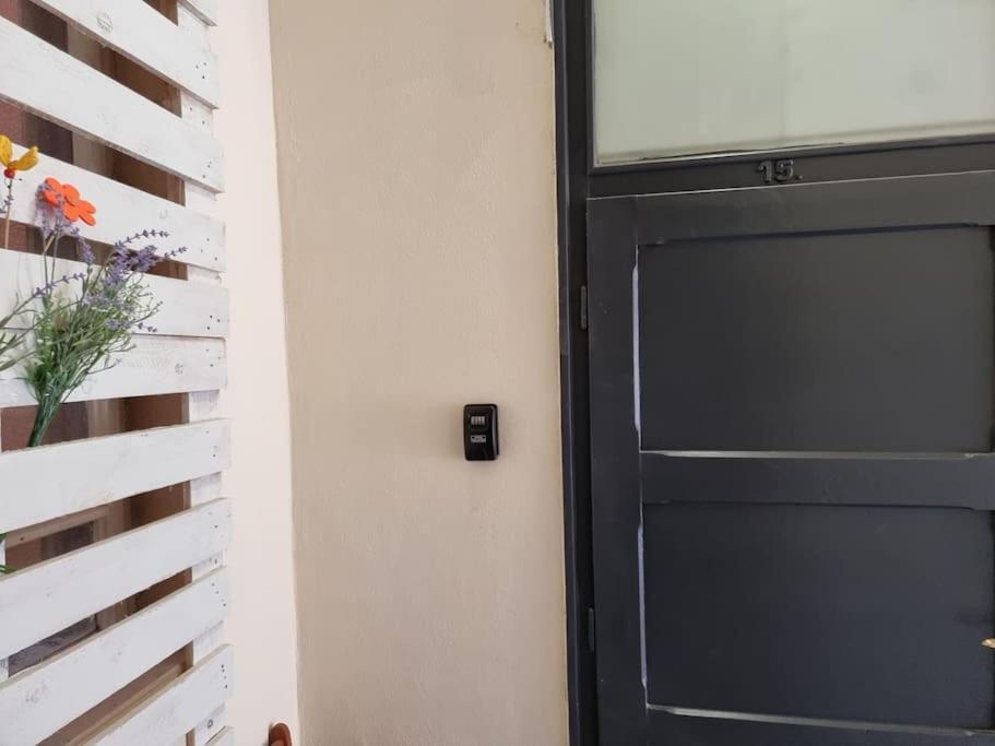 Vintage Apartman In City Center Miskolc Bagian luar foto